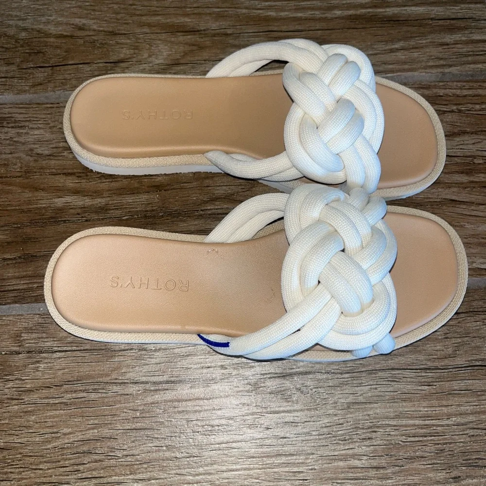 Rothy’s The Summer Sandal in White Sand - Picture 3 of 5